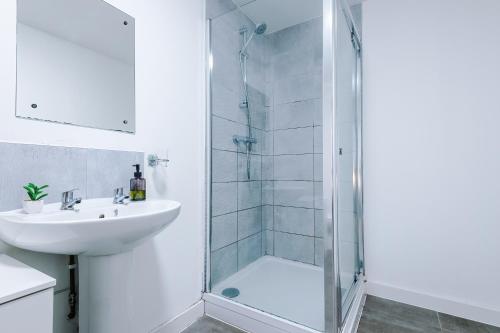 Charming Salford, Staycation, WiFi, Sleeps 5, Manchester (fotografie 10)