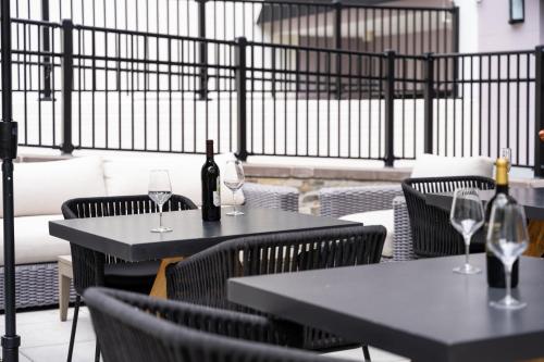 The Normandy Hotel - image 10