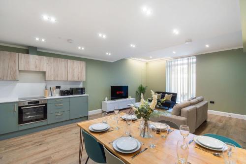 Stunning spacious Islington 2bed modern central flat, London