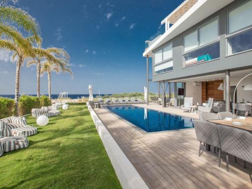 Iekārtas, Villa Papadopo - Luxury 3 Bedroom Villa With Private Pool, Hot Tub And Sea Views in Paralimni