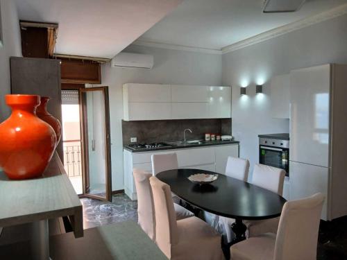 Apartment image 8