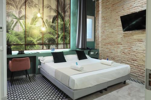 YOU & CO. Quart Boutique - image 2