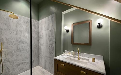 Luxury Athens Apartment 2 Bedrooms Apartment Mavis Spacious - image 10