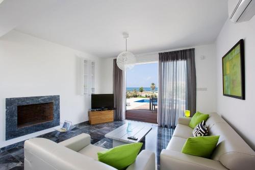 Luxury Cyprus Villa Turquoise Villa Private Pool Sea View 1 BDR Paphos - image 3