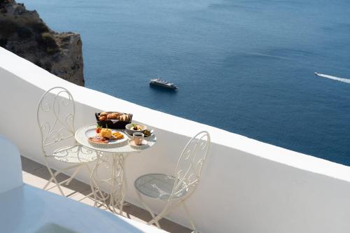 Magnificent Santorini Suite Luxury Suite With Sea View And Hot - image 3