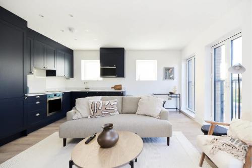 The Wembley Park Sanctuary - Stunning 2BDR Flat with Balcony