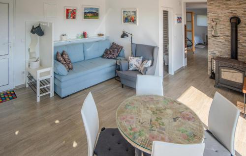 Beautiful Home In Dobrenici With Sauna in Gornji Zvečaj