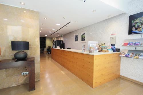 YOU & CO. Quart Boutique, Valencia (foto 6)