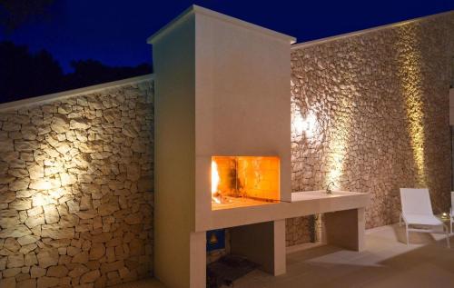 Létesítmények, Stunning Brac Villa 5 Bedrooms Villa Selca Brac 5 Metres To The Beach in Selca