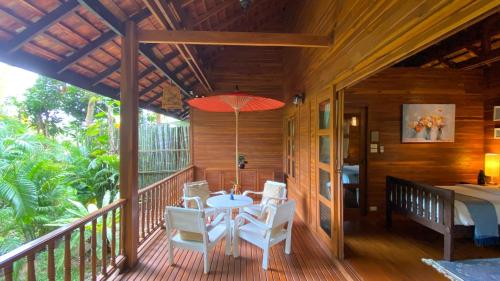 발코니/테라스, 난 시즌 부티크 리조트 (Nan Seasons Boutique Resort) in 파이 캐오