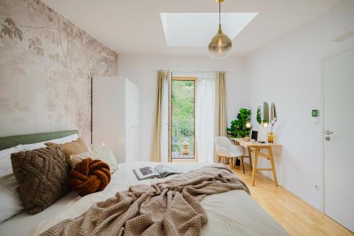 Prague Days - Two-bedroom Loft with 3 Terraces and Parking in Hip Žižkov - image 14
