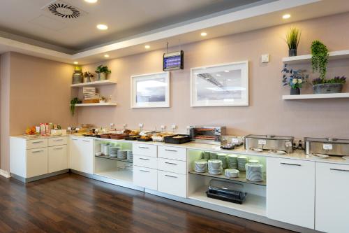 Masa Hotel Almirante - image 4