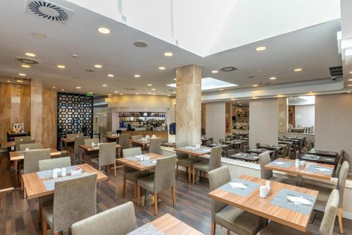 Masa Hotel Almirante - image 3