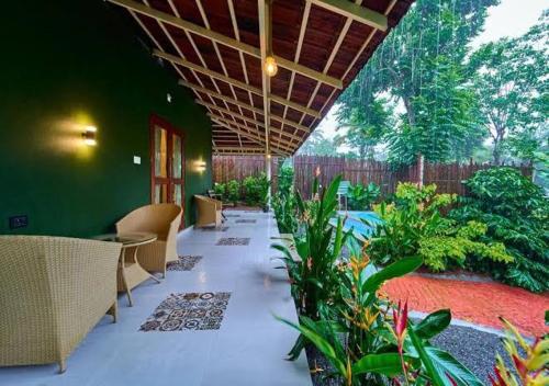 Mcafe Private Pool Plantations by Greenescapes in Irulam