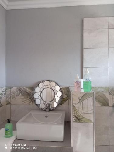 Galaxy Bed and Breakfast in Selomas
