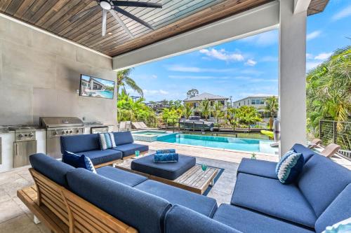 Luxury Sarasota Waterfront Home - Pool Boat Dock & Near Siesta Key Beach - image 2