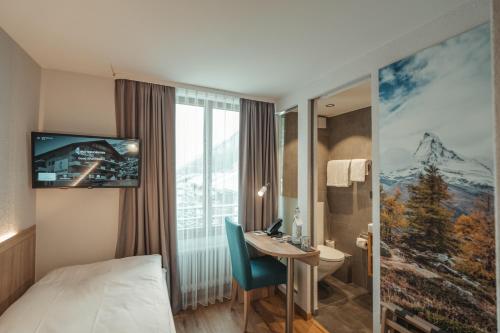 浴室, 瑞士經濟型阿爾卑斯酒店 (Swiss Budget Alpenhotel) in 塔什