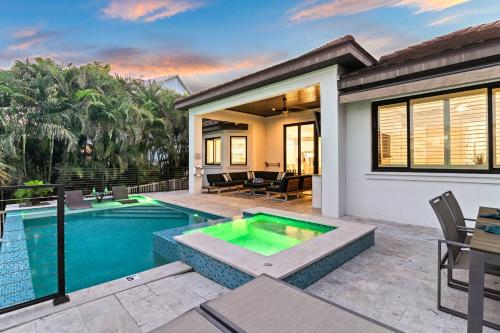 Four-Bedroom House image 8
