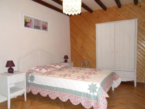 Maison de campagne meublé du tourisme classé 2 étoiles ,jardin, parking