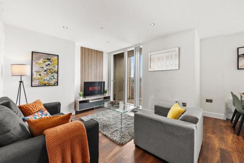 Stunning Apartment - Private Parking - Stadium Views