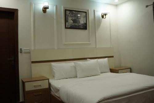 Awesome Hills BHURBAN - Srinagar