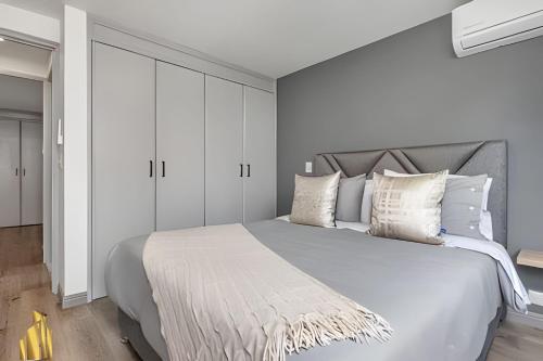Ankara 602 - Private clean & bright Apt with AC, El Poblado (foto 3)