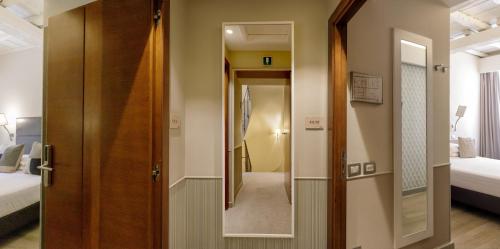 Condotti Palace - image 11