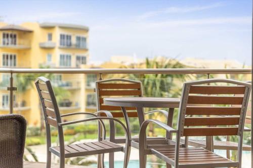 Beachfront - Precious Ruby 2BR condo - BC355, Палм-Игл-Бич (фото 3)