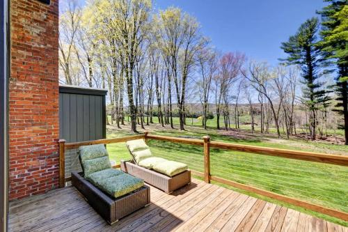 Cottage in the woods in เลควิล (คอนเนคติคัท)