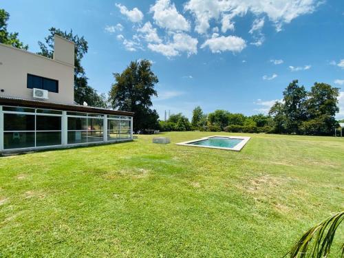 Quinta con pileta y cancha de FB