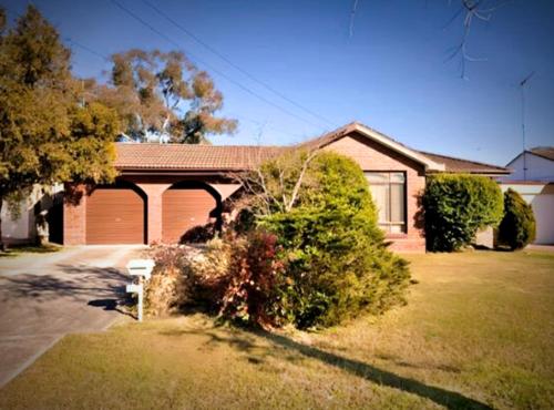 Sydney Blue Mountain Haven 4BR - Central Coast Sydney Blue Mountain Haven 4BR - Central Coast