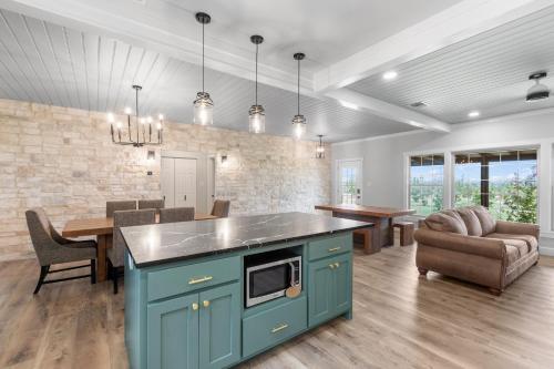 Pecan Farm Haus - image 31