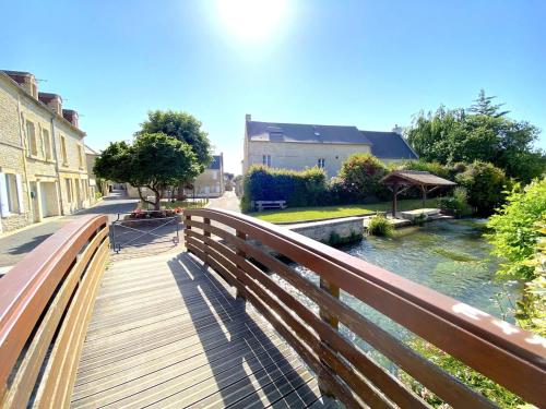 Villa Oia - Stone house with Cycladic charm in เรวิเย