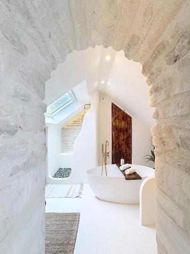 Villa Oia - Stone house with Cycladic charm in Reviers