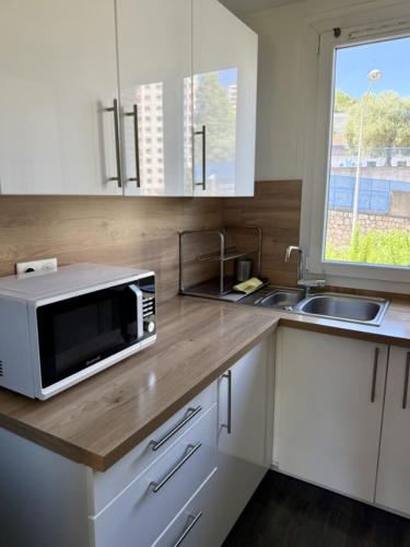 Peaceful Nice Apartment Garden View, 20 min from beach in Le Ray