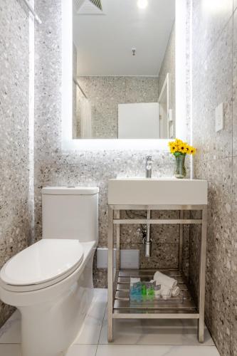 Queen Room image 1