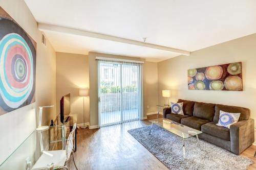 Global Luxury Suites at Civita Mission Valley in Serra Mesa