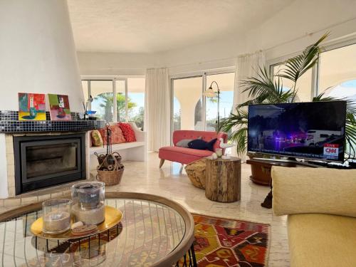 บริการและสิ่งอำนวยความสะดวก, Casa Alvorada Villa with Pool & 3 Bedrooms in คาร์โวเอโร ซิตี้เซ็นเตอร์