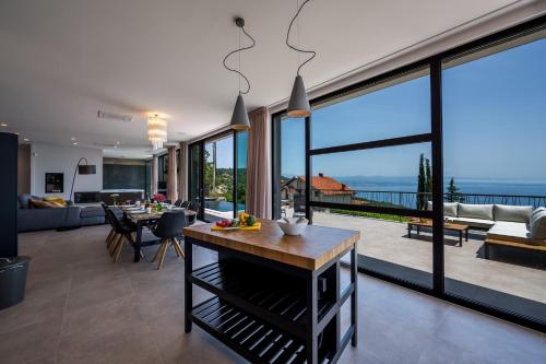 บริการและสิ่งอำนวยความสะดวก, Extravagant Istria Villa Villa Orska Prestige 5 Bedrooms Jacuzzi And Sauna Opatija in โปเลียเน