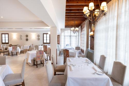 ห้องอาหาร, ปาราดอร์ เด กาลาออรา (Parador de Calahorra) in คาลาออร์รา / ซานอาเดรียน
