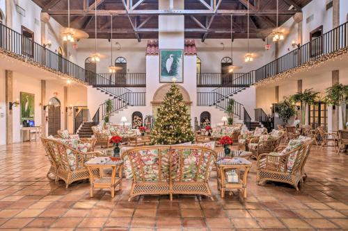 Everglades Escape w/ Outdoor Pool & Marina Access! in Everglades City (FL)