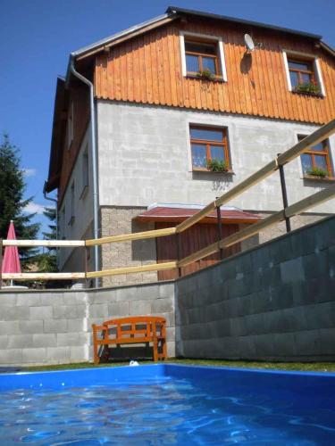 Peldbaseins, Apartments in Bublava - Erzgebirge 1704 in Bublava
