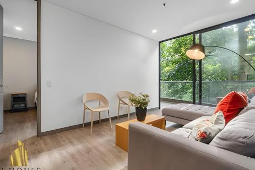 Class Suites 202 - Colorful with Pool and gym, El Poblado (foto 8)