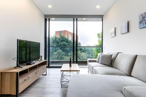 Class Suites 503 - Bright & Minimalistic Apt/Pool, El Poblado