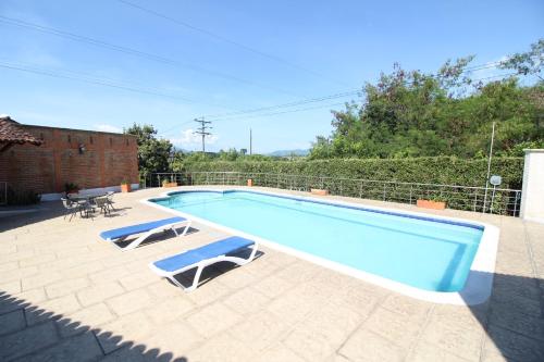 Swimming pool, Casa Campestre con piscina privada a 8 minutos de Ukumari in Cerritos