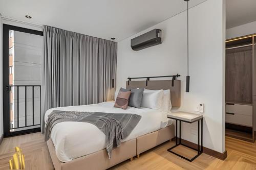 Morph 1101 - Sophisticated & brigh apt/ BBQ, El Poblado (Foto 6)