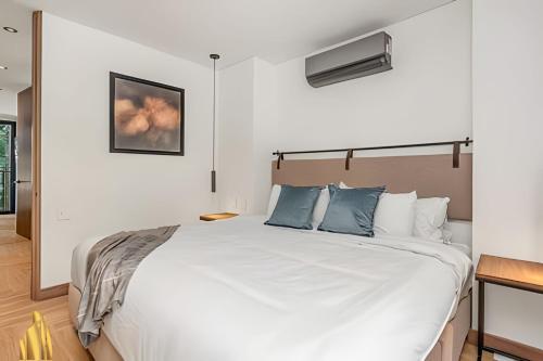 Morph 201 - High ceilings & modern apt/BBQ, El Poblado (Foto 8)
