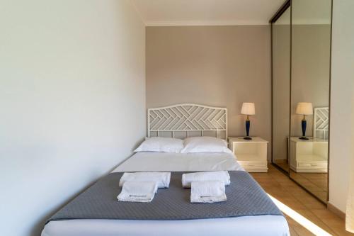 Tangerine Apartment by HelloVacations - image 4