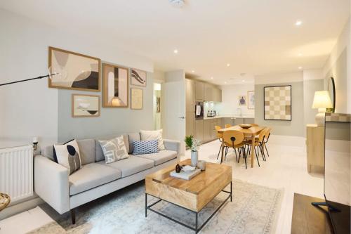 The River Lea Escape - Charming & Bright 2BDR Flat, Londýn