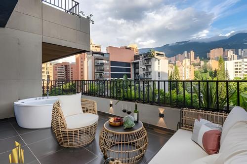 Morph 902 - Luxury Apt in Poblado with Balcony, El Poblado (Foto 3)
